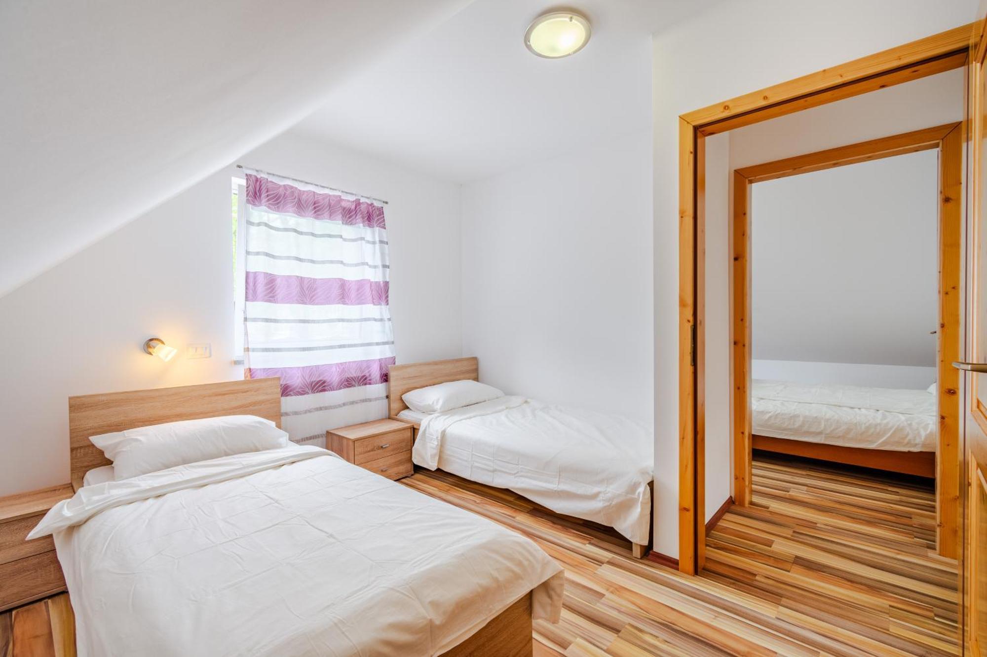 Apartment Pr' Stajercu With Free Onsite Parking Bovec Kültér fotó