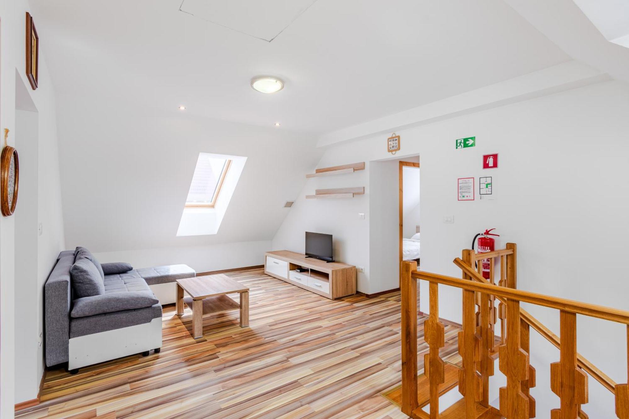 Apartment Pr' Stajercu With Free Onsite Parking Bovec Kültér fotó